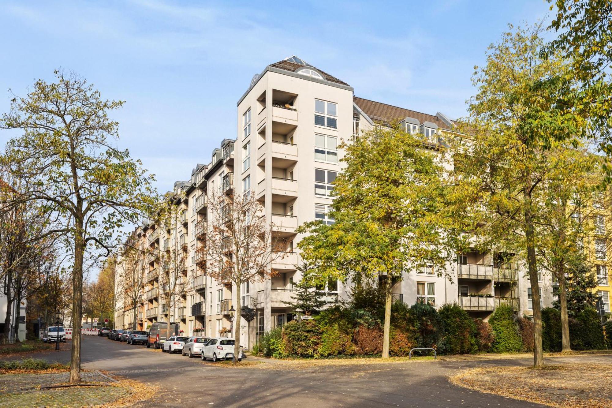 Edler Wohnraum Disney Marvel Studio Mit Balkon, Boxspringbett, Kaffeevollautomat, Lift & Parkplatz Chemnitz Eksteriør bilde