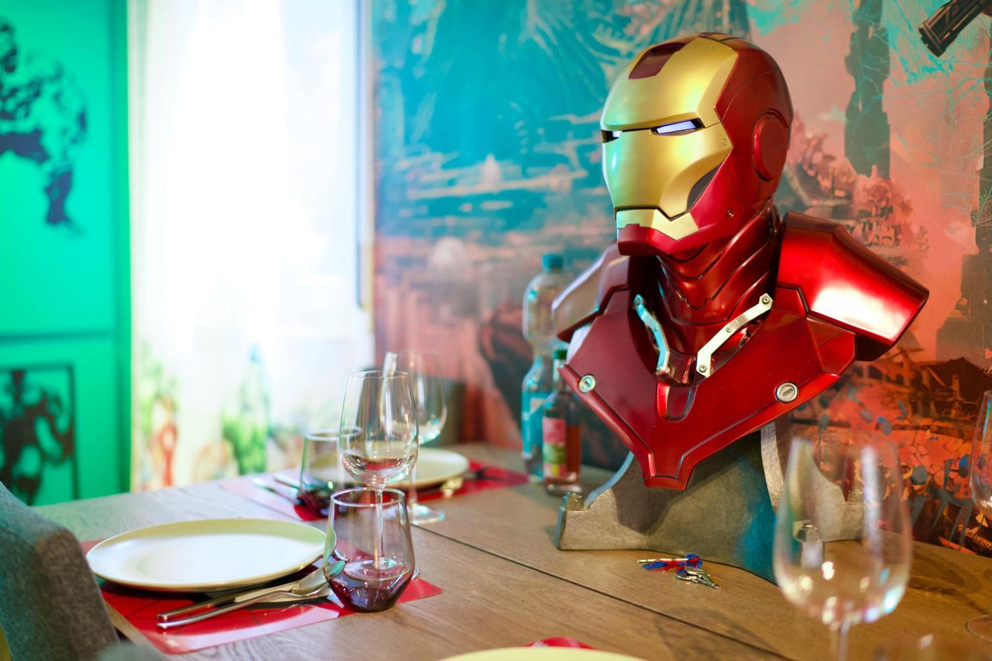 Edler Wohnraum Disney Marvel Studio Mit Balkon, Boxspringbett, Kaffeevollautomat, Lift & Parkplatz Chemnitz Eksteriør bilde